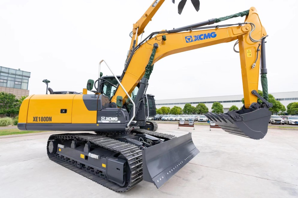 Фотография Экскаватор XCMG XE180DN
