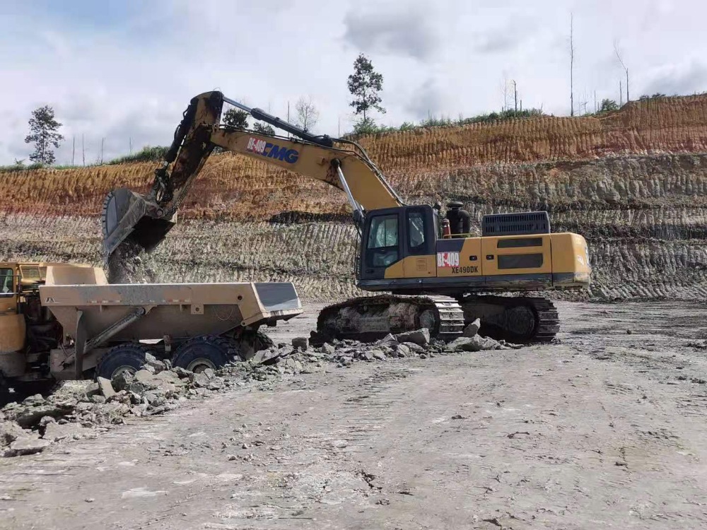 Фотография Экскаватор XCMG XE490DK