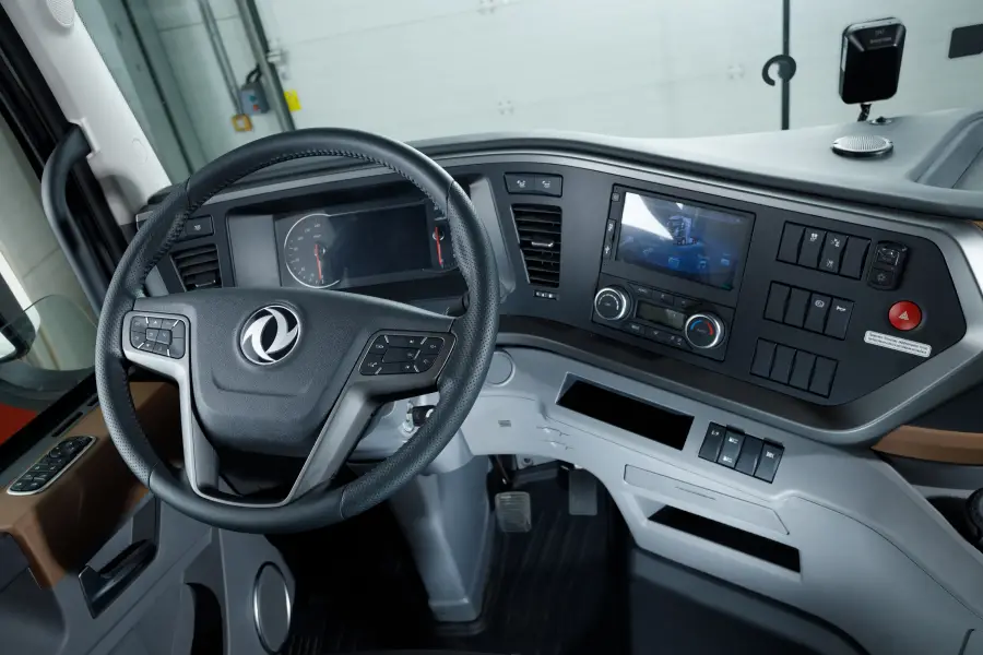 Фотография Седельный тягач DongFeng GX 6x4 (DFH4271)