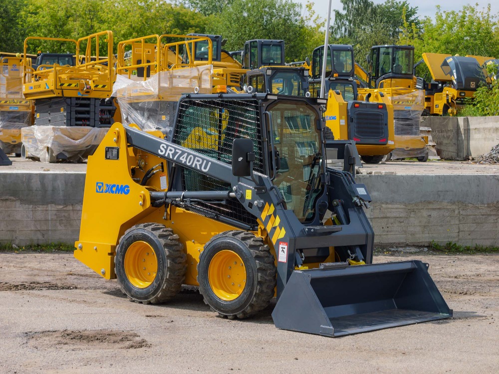Фотография Мини-погрузчик XCMG SR740RU