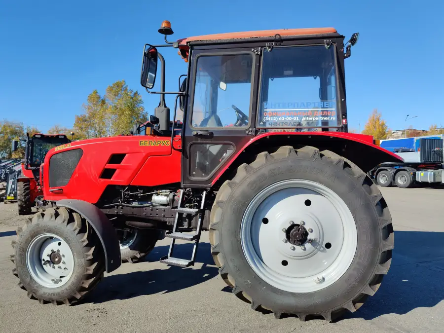Фотография Трактор BELARUS-952.3