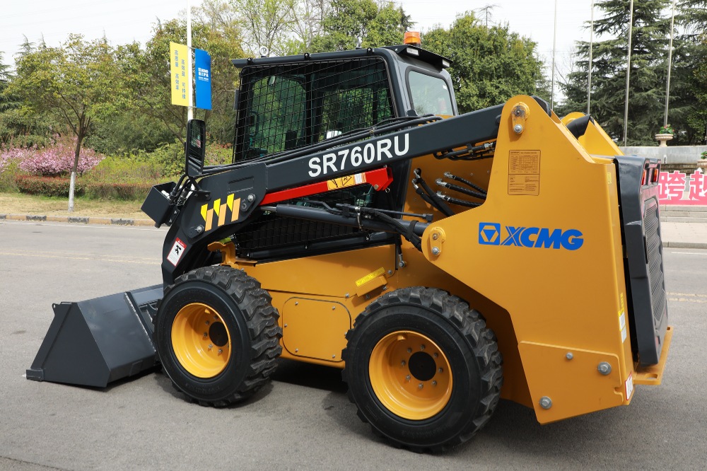 Фотография Мини-погрузчик XCMG SR760RU
