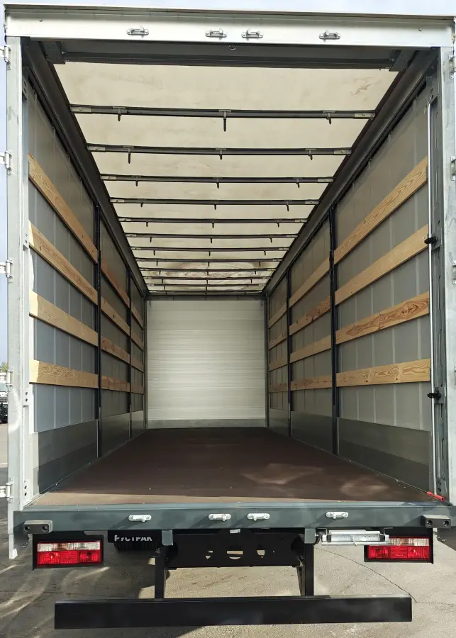 Фотография JAC N120 тентованный фургон