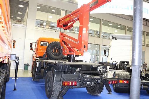 Автогидроподъемник P240A