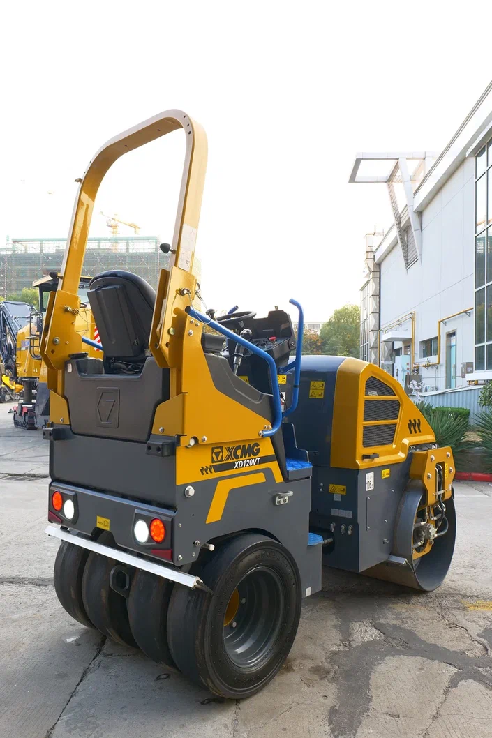 Фотография Каток тротуарный комбинированный XD120VT