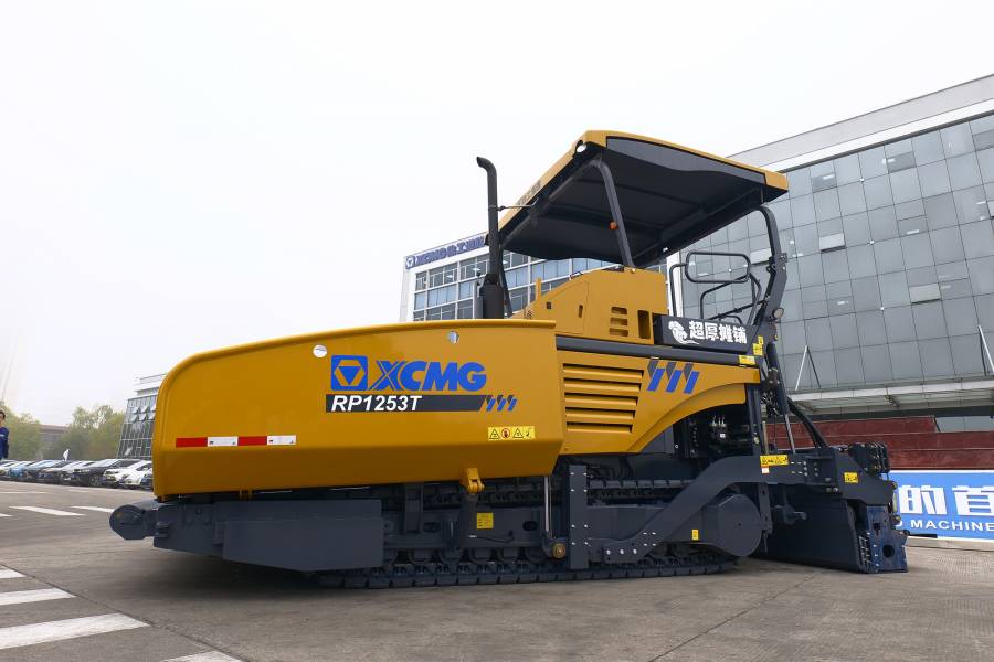 Фотография Асфальтоукладчик RP1253T