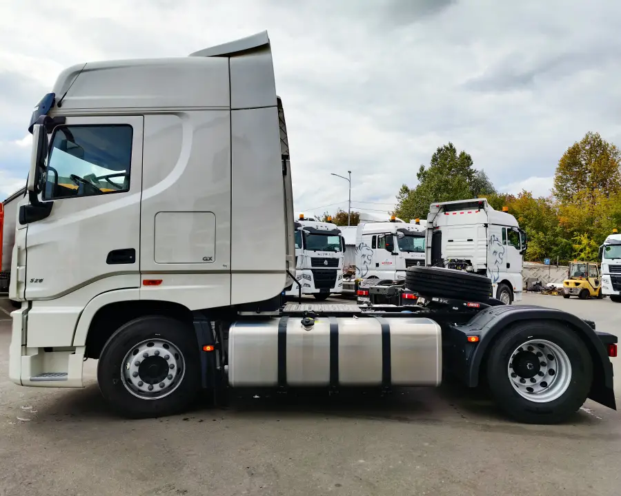 Фотография Седельный тягач DongFeng GX 4x2 (DFH4180)