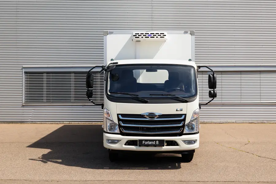 Фотография Forland 8 с изотермическим фургоном