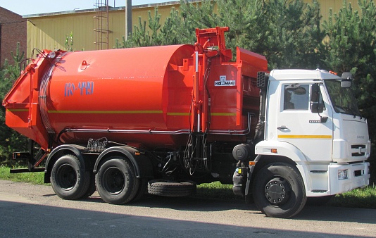 Мусоровоз с боковой загрузкой КО-449-02