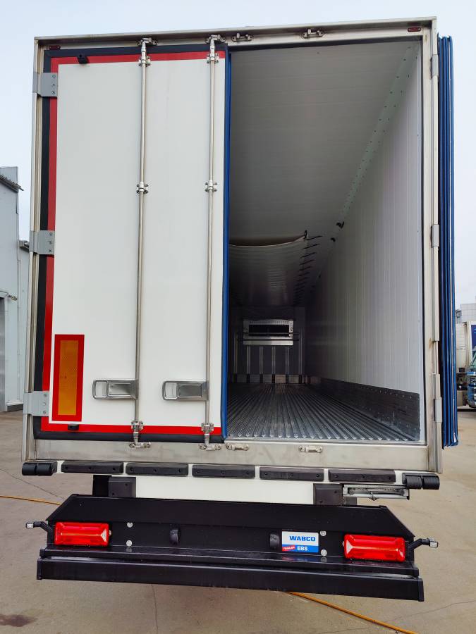 Фотография Полуприцеп-рефрижератор Mammut 13.6м