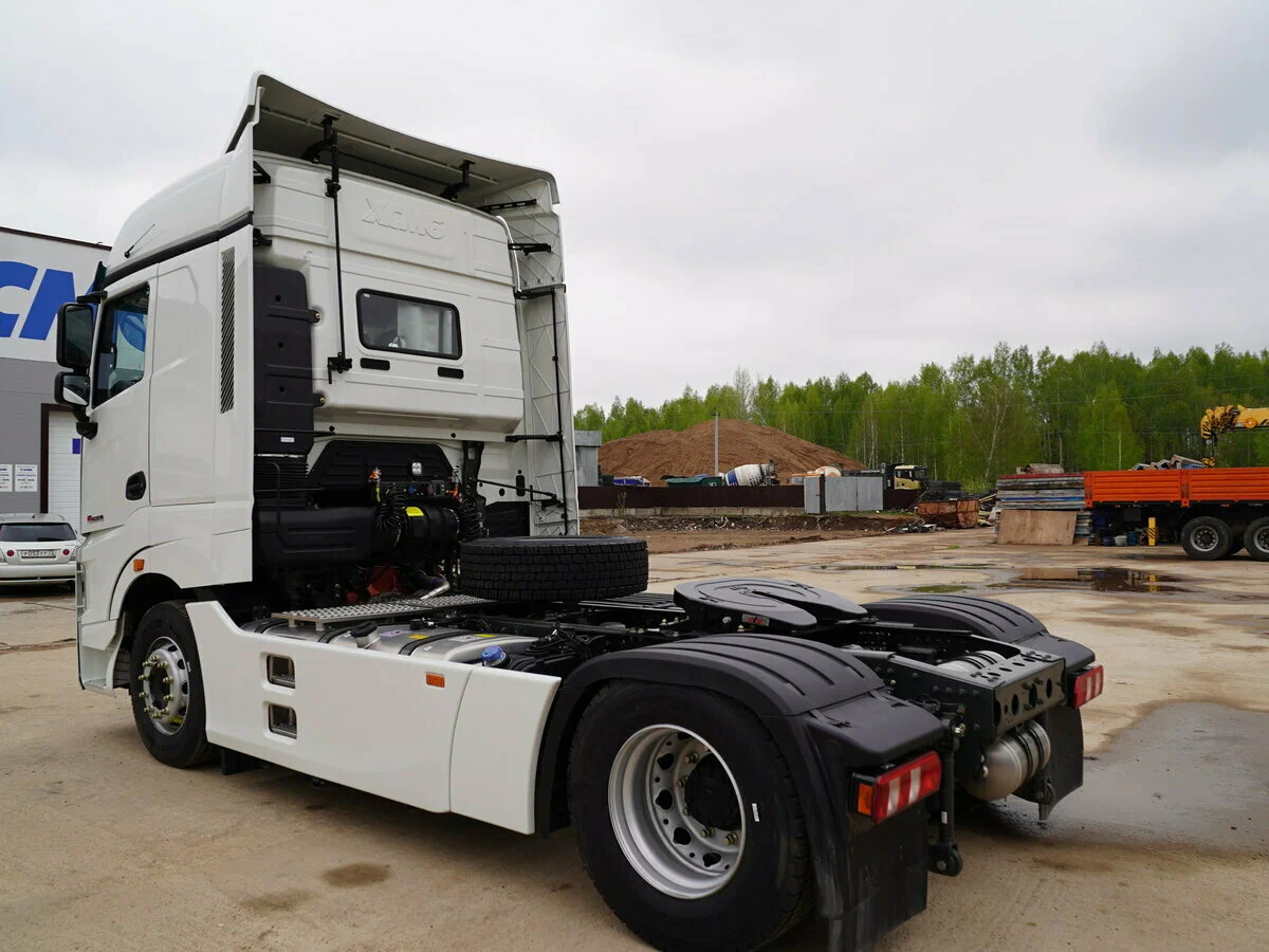 Фотография Тягач XCMG XGA4185D5WA