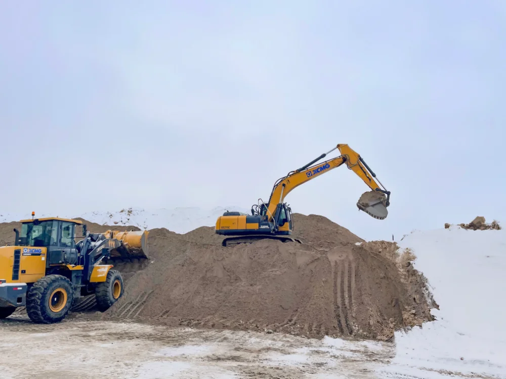 Фотография Экскаватор XCMG XE215C