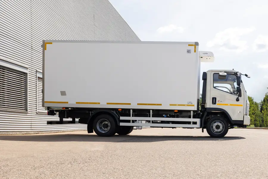 Фотография Forland 8 с изотермическим фургоном