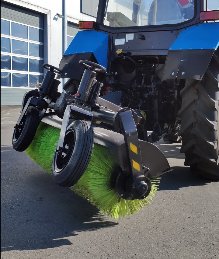 Фотография Щетка коммунальная механическая к тракторам МТЗ 82.1