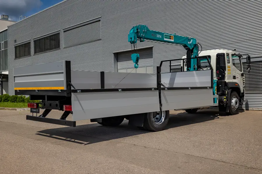 Фотография Forland 12 с крано-манипуляторной установкой