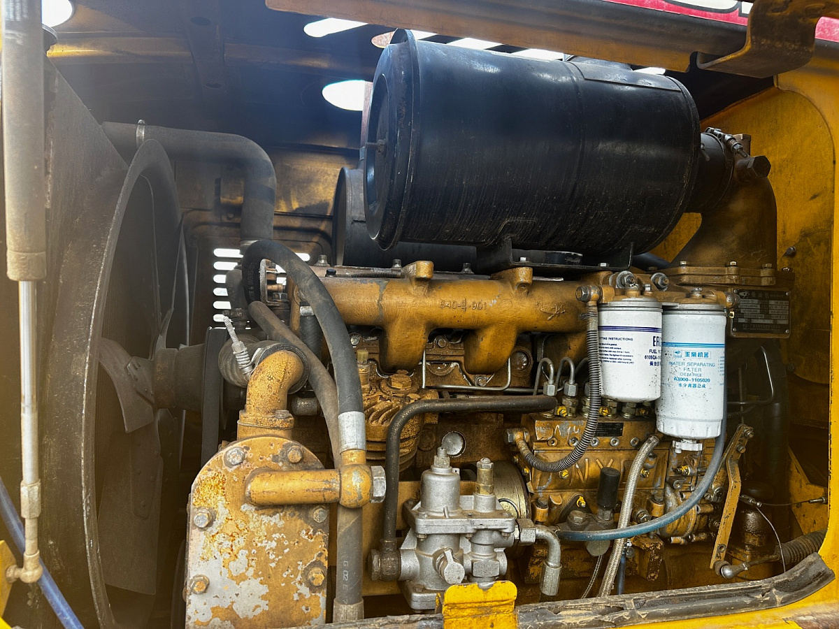 Фотография Погрузчик фронтальный XCMG LW300F 2013г