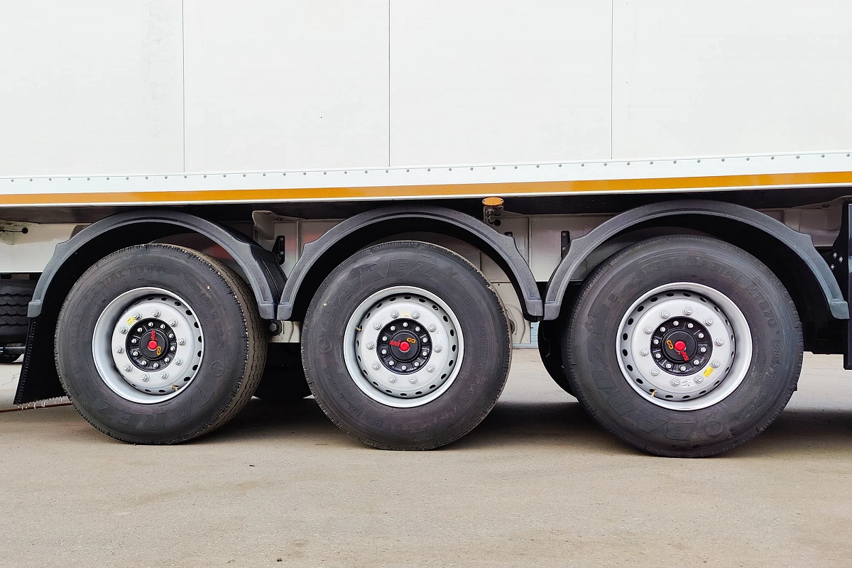 Фотография Полуприцеп-рефрижератор Mammut 13.6м