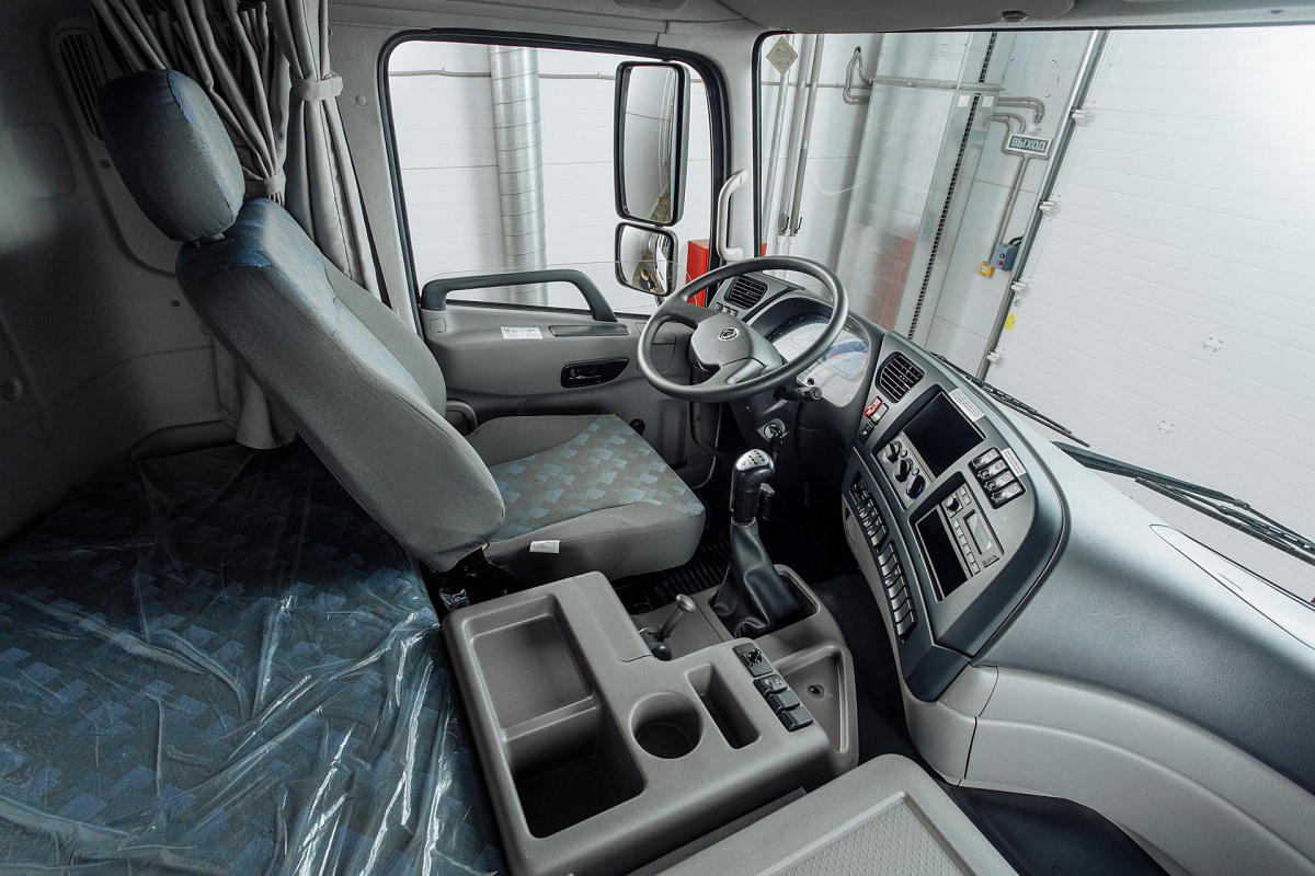 Фотография Самосвал DongFeng DFH3330А80 6x4